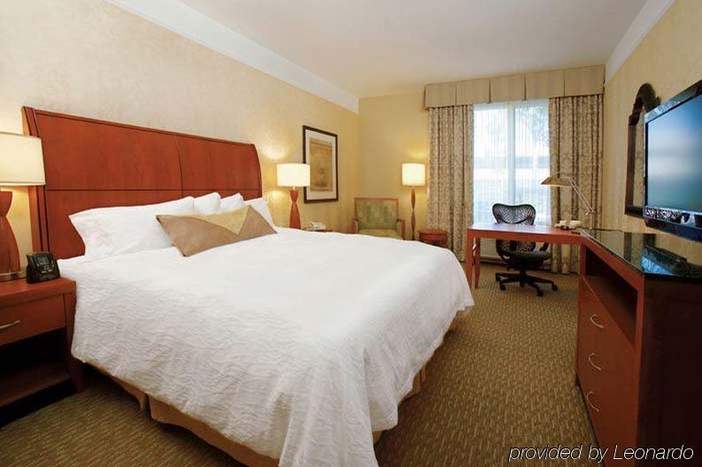 Hilton Garden Inn Niagara-On-The-Lake Room photo